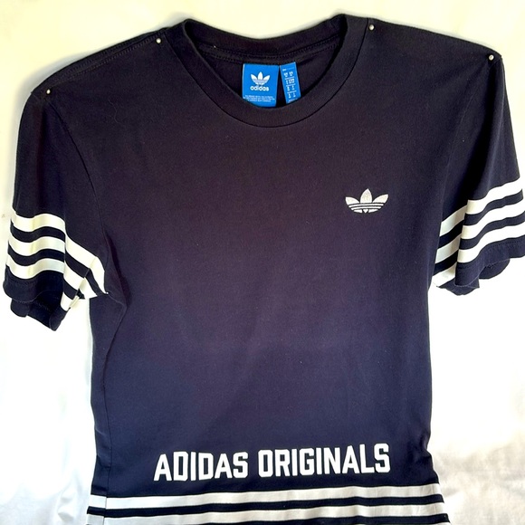 NWOT Adidas Originals Men’s Short Sleeve T-Shirt -Size Medium- Deep Navy Blue - Picture 3 of 11